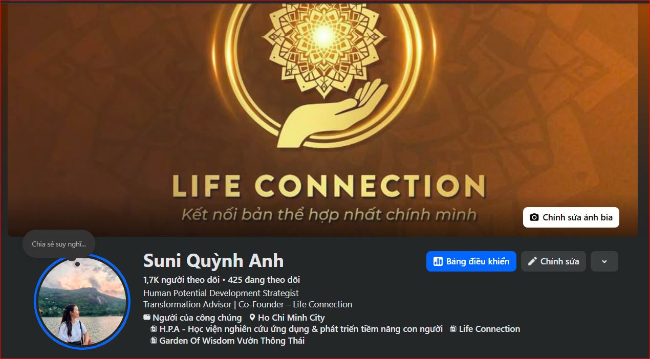 Suni Quỳnh Anh bên hồ và núi
